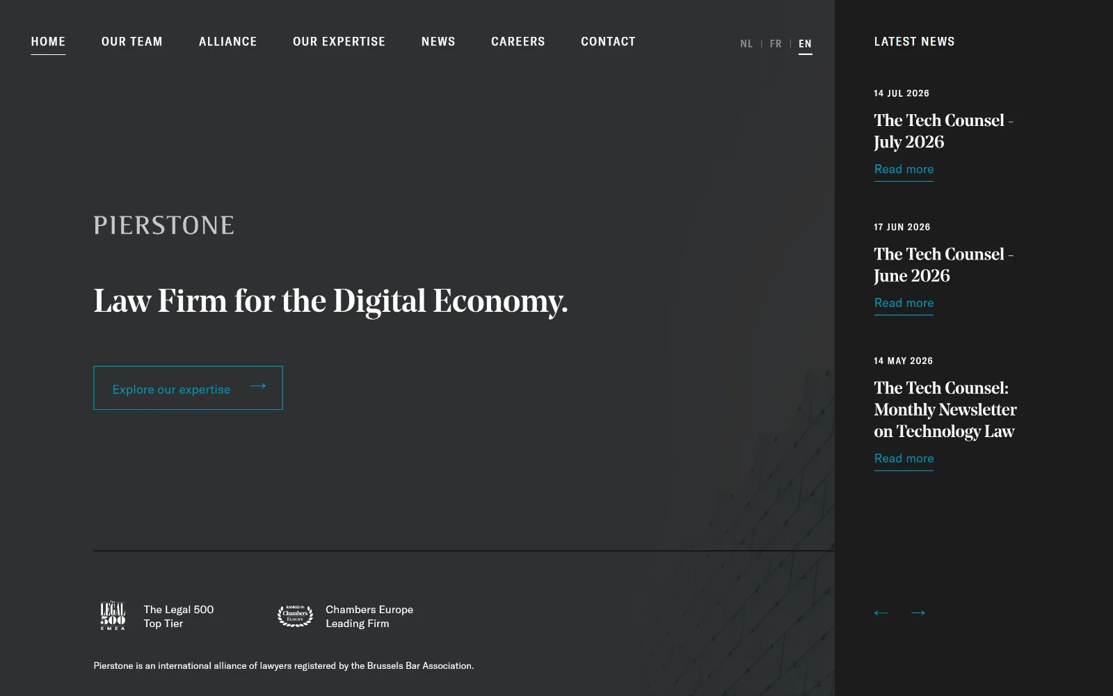 Homepage van pierstone.be met de nieuwsrail rechts